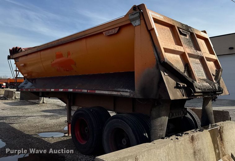 image for item DU3402 1989 Palmer  end dump trailer
