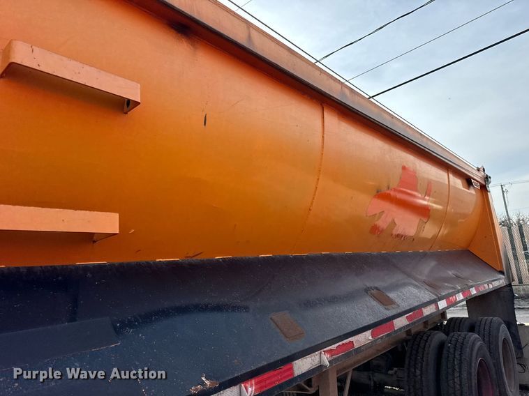 image for item DU3402 1989 Palmer  end dump trailer