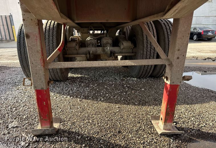 image for item DU3402 1989 Palmer  end dump trailer