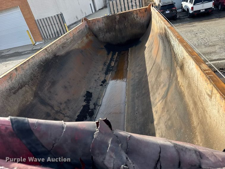 image for item DU3402 1989 Palmer  end dump trailer