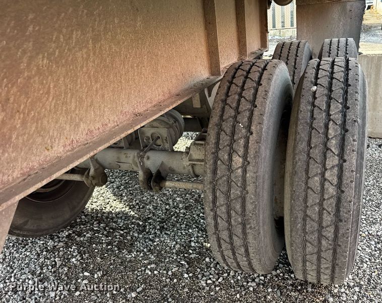 image for item DU3402 1989 Palmer  end dump trailer