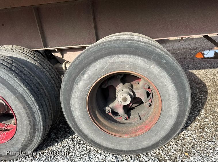 image for item DU3402 1989 Palmer  end dump trailer