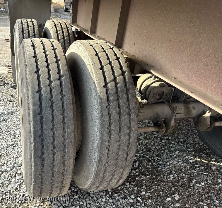 image for item DU3402 1989 Palmer  end dump trailer