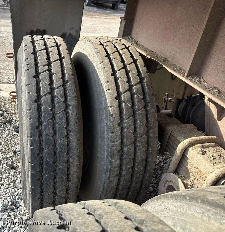 image for item DU3402 1989 Palmer  end dump trailer