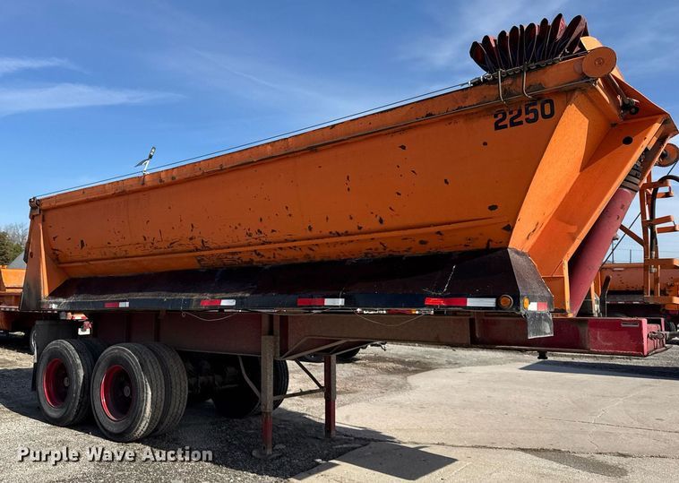 image for item DU3404 1989 Palmer end dump trailer