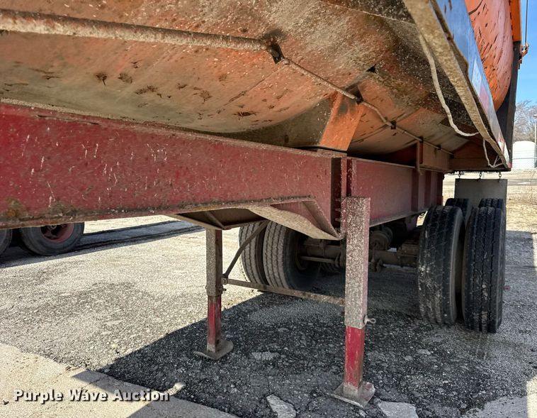 image for item DU3404 1989 Palmer end dump trailer