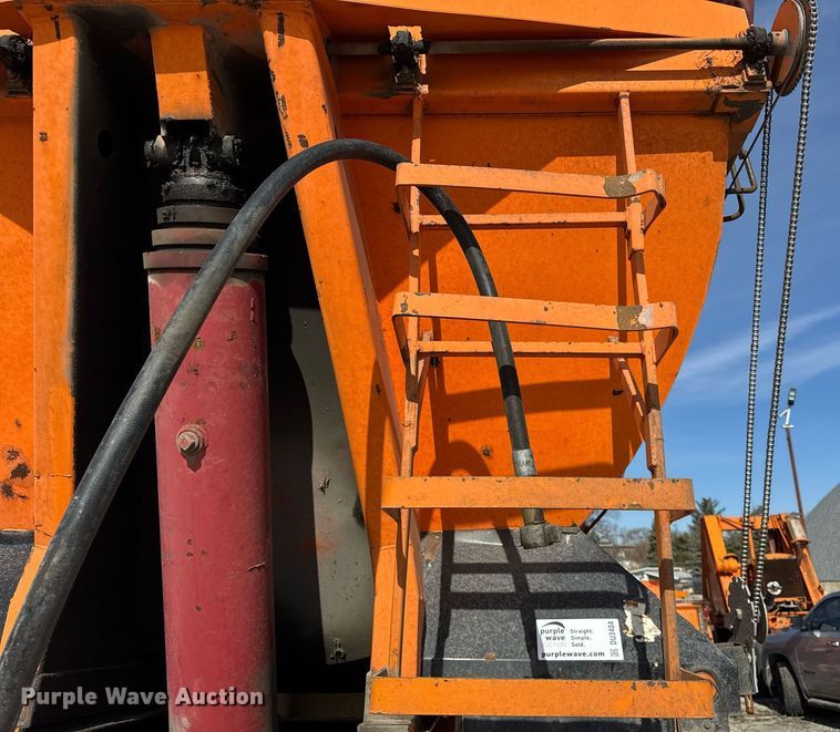 image for item DU3404 1989 Palmer end dump trailer