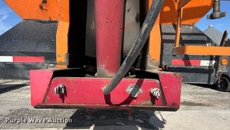 image for item DU3404 1989 Palmer end dump trailer