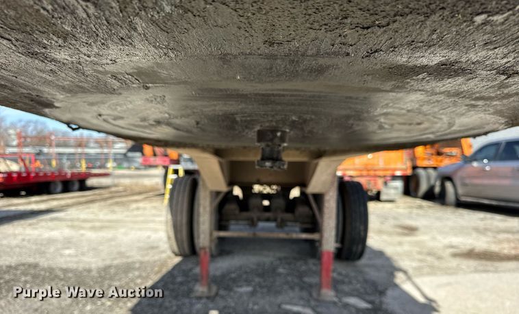 image for item DU3404 1989 Palmer end dump trailer