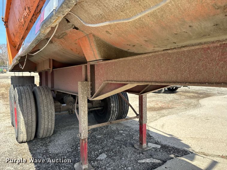 image for item DU3404 1989 Palmer end dump trailer