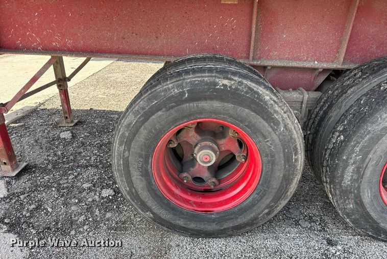image for item DU3404 1989 Palmer end dump trailer