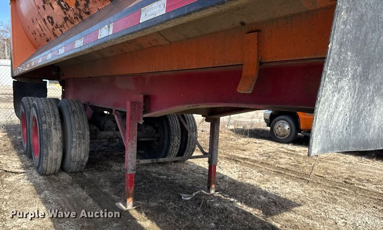 image for item DU3405 1989 Palmer end dump trailer