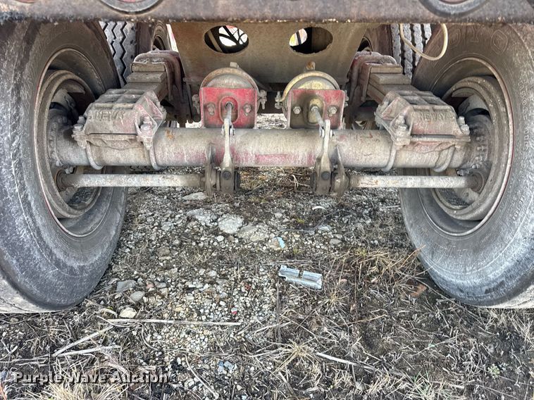 image for item DU3405 1989 Palmer end dump trailer