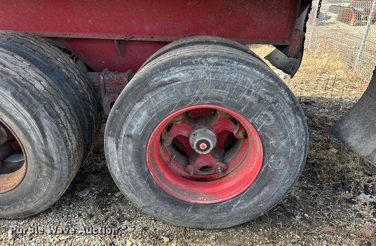 image for item DU3405 1989 Palmer end dump trailer