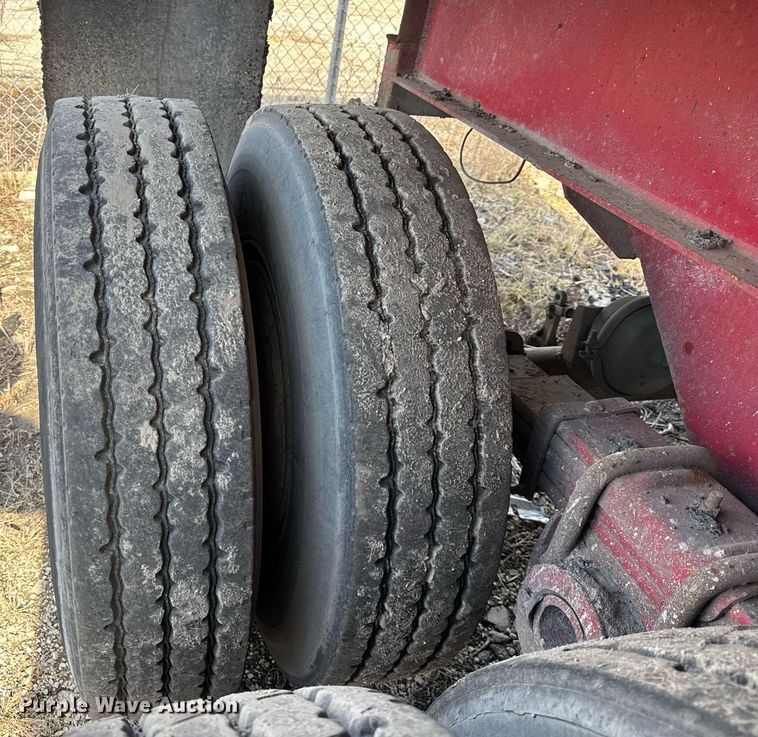 image for item DU3405 1989 Palmer end dump trailer