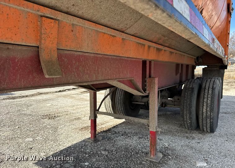 image for item DU3407 1989 Palmer end dump trailer