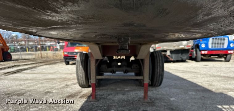 image for item DU3407 1989 Palmer end dump trailer