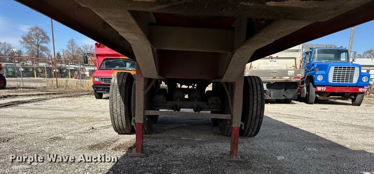 image for item DU3407 1989 Palmer end dump trailer