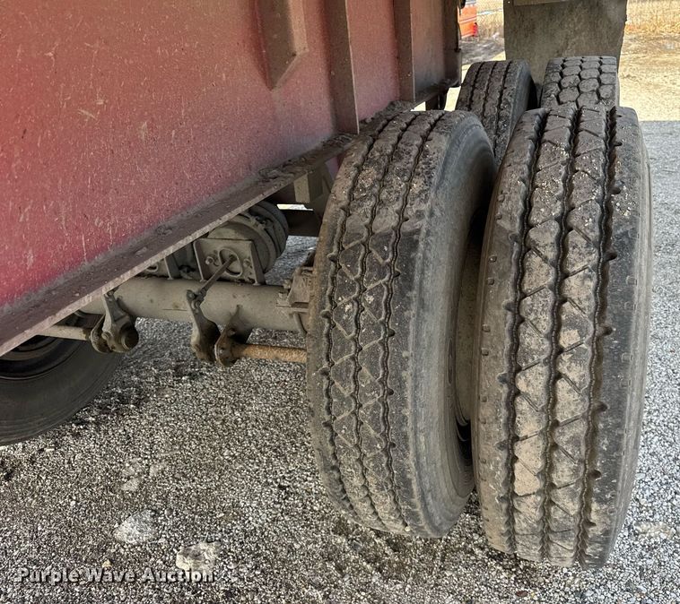 image for item DU3407 1989 Palmer end dump trailer