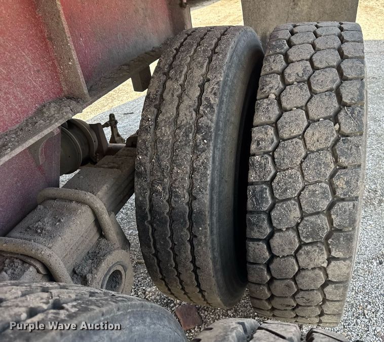 image for item DU3407 1989 Palmer end dump trailer