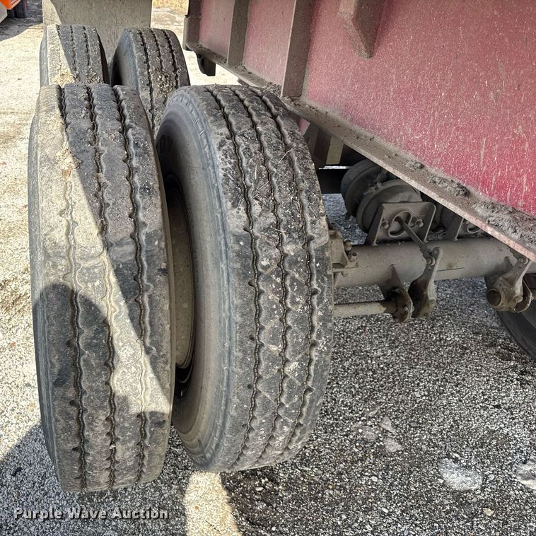 image for item DU3407 1989 Palmer end dump trailer