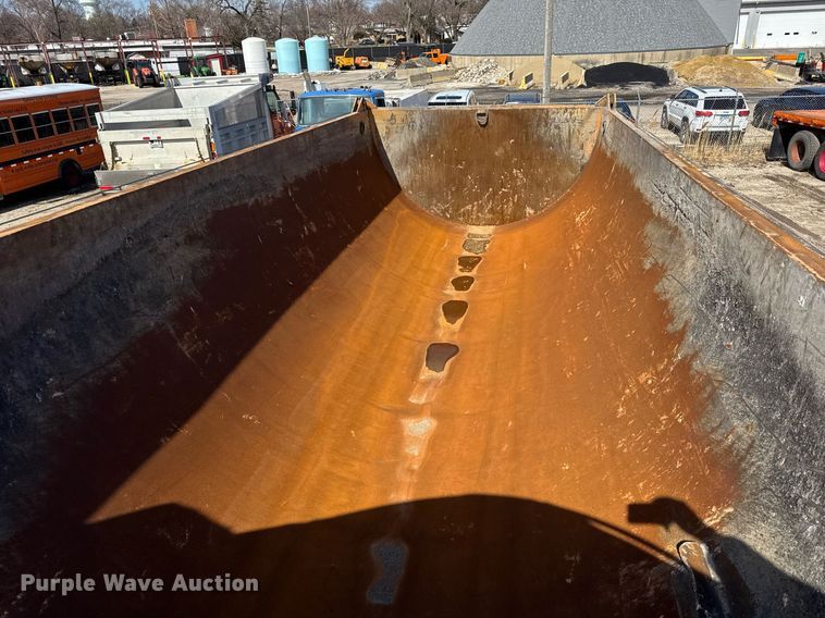 image for item DU3408 1989 Palmer  end dump trailer