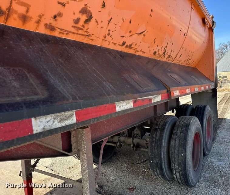 image for item DU3409 1989 Palmer end dump trailer