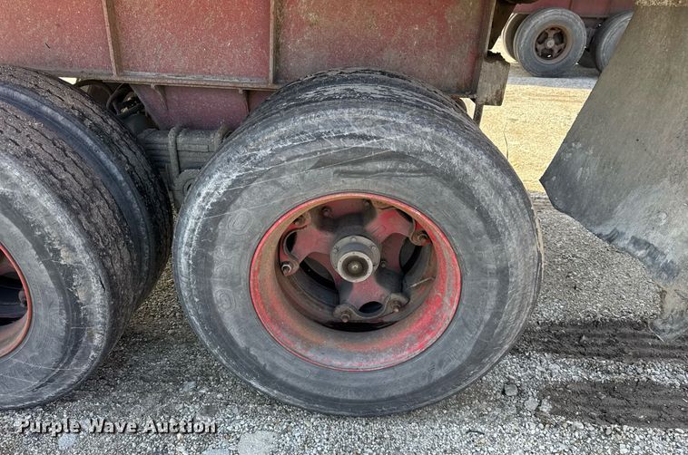 image for item DU3409 1989 Palmer end dump trailer