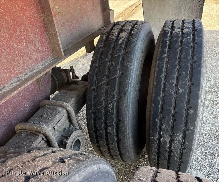 image for item DU3409 1989 Palmer end dump trailer