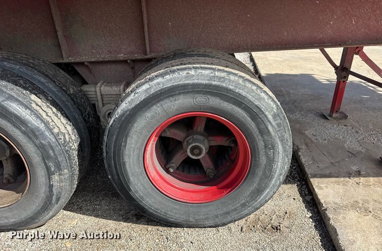 image for item DU3409 1989 Palmer end dump trailer