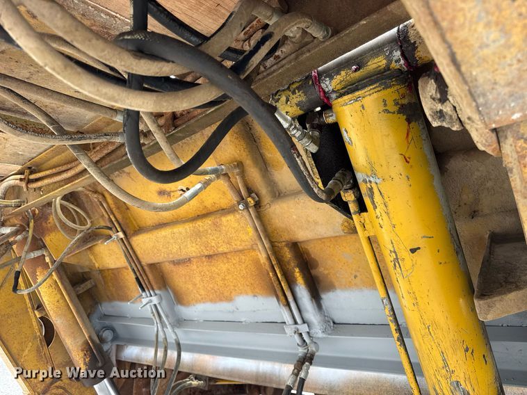 image for item DU3442 1978 Load King 353LFP lowboy equipment trailer