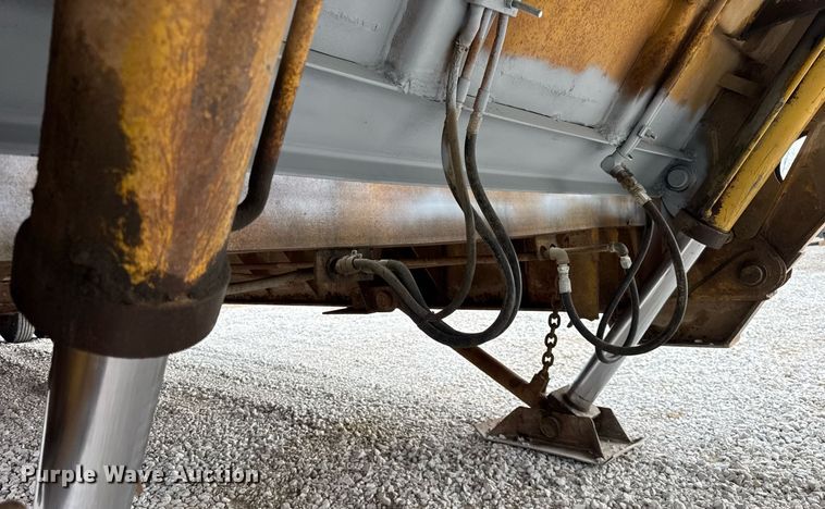 image for item DU3442 1978 Load King 353LFP lowboy equipment trailer