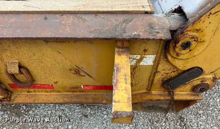 image for item DU3442 1978 Load King 353LFP lowboy equipment trailer