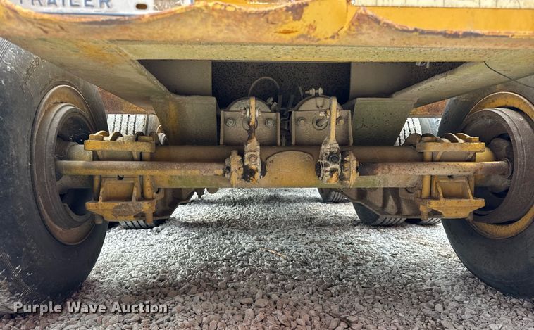 image for item DU3442 1978 Load King 353LFP lowboy equipment trailer