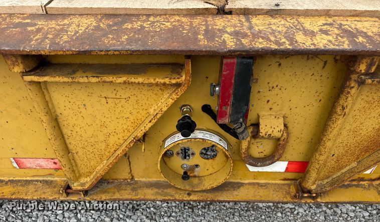 image for item DU3442 1978 Load King 353LFP lowboy equipment trailer