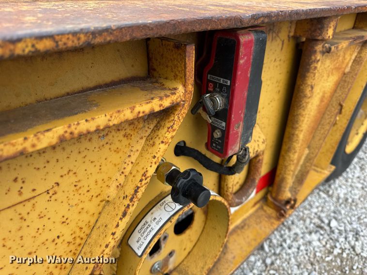 image for item DU3442 1978 Load King 353LFP lowboy equipment trailer