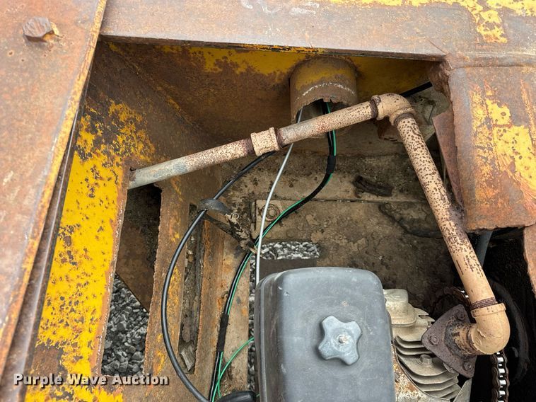 image for item DU3442 1978 Load King 353LFP lowboy equipment trailer