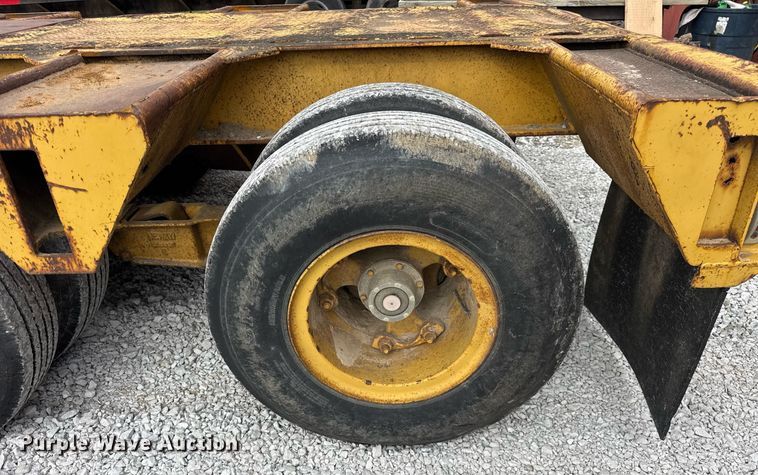 image for item DU3442 1978 Load King 353LFP lowboy equipment trailer