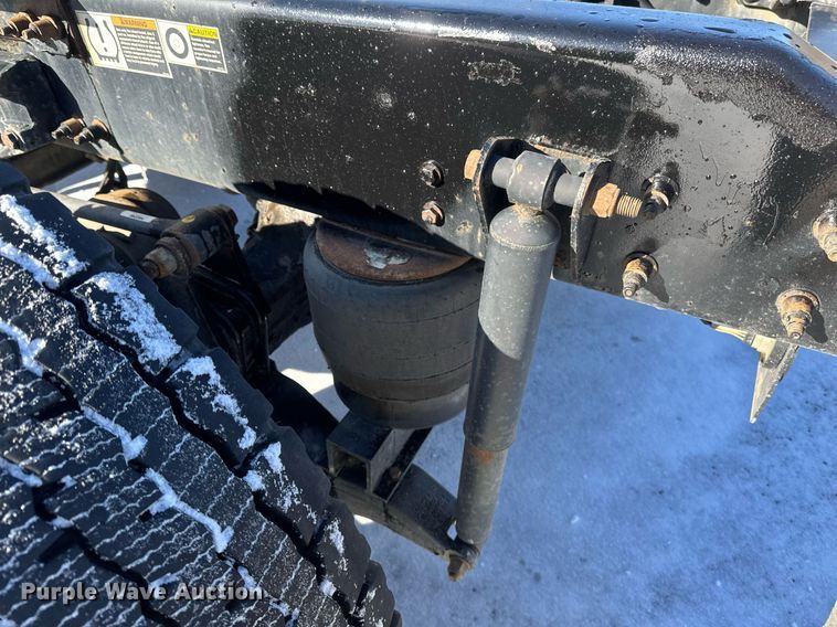 image for item DV0567 2016 Kenworth  T880 semi truck