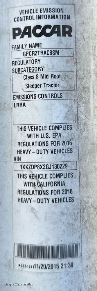 image for item DV0567 2016 Kenworth  T880 semi truck