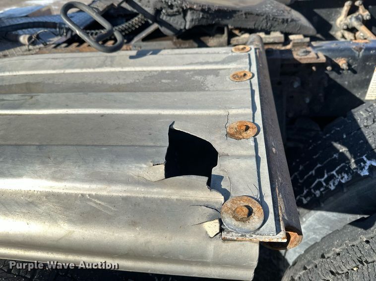 image for item DV0569 2015 Mack CXU613 semi truck