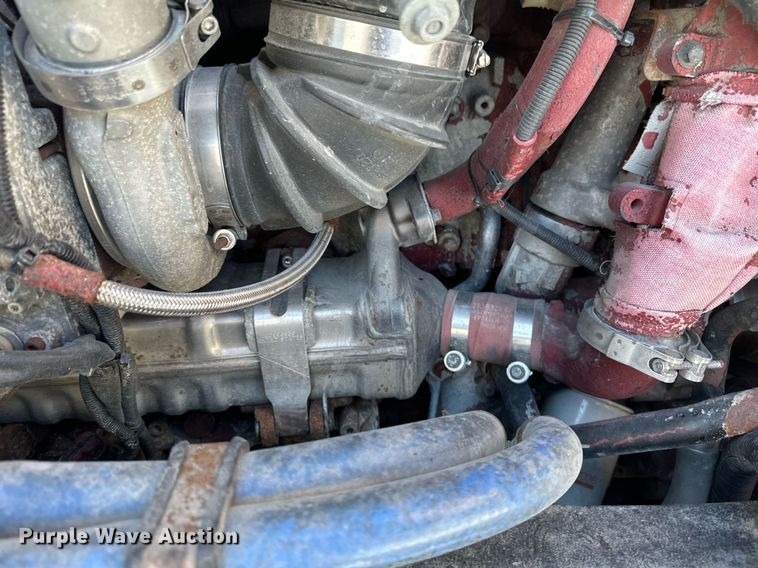 image for item DV0569 2015 Mack CXU613 semi truck