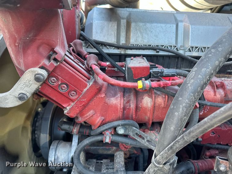 image for item DV0569 2015 Mack CXU613 semi truck