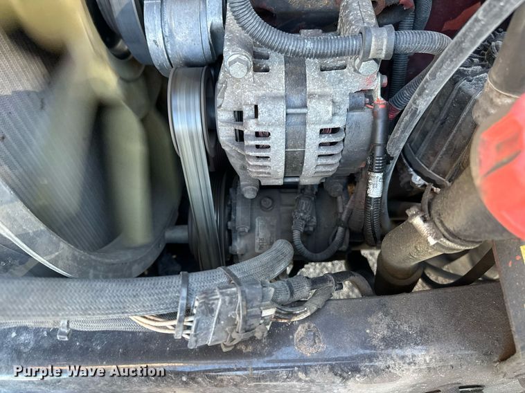 image for item DV0569 2015 Mack CXU613 semi truck