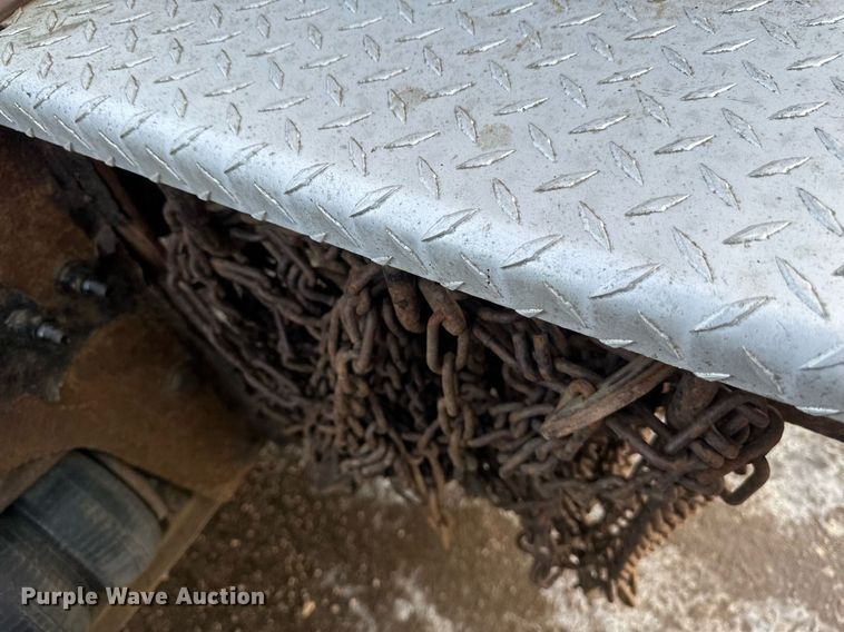 image for item DV0605 2015 Freightliner  Cascadia 125 semi truck