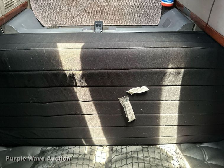 image for item DV0605 2015 Freightliner  Cascadia 125 semi truck