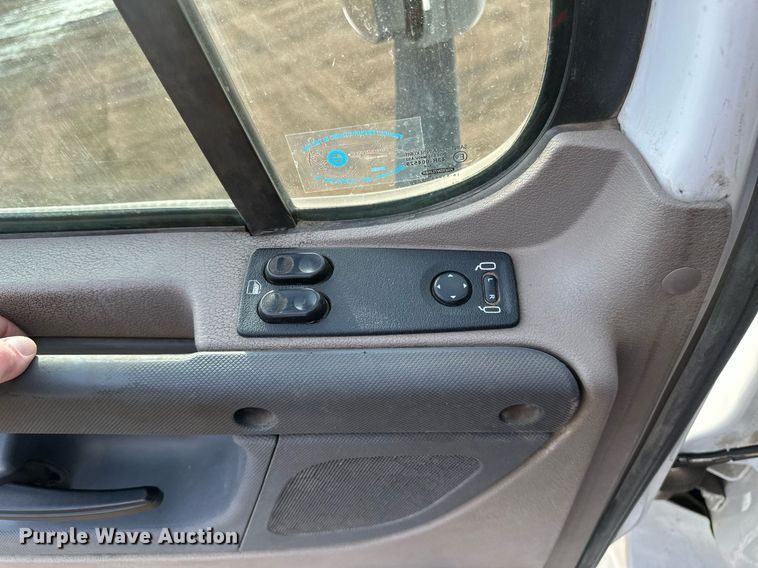 image for item DV0607 2015 Freightliner Cascadia 125 semi truck