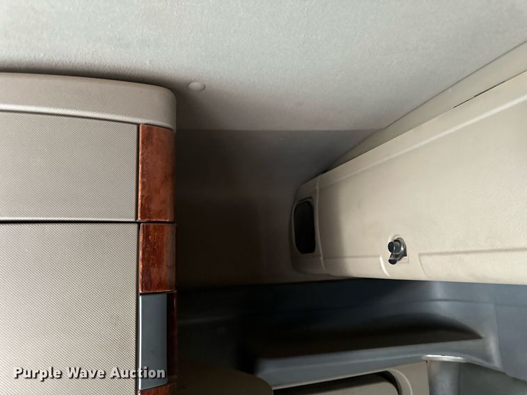 image for item DV0607 2015 Freightliner Cascadia 125 semi truck