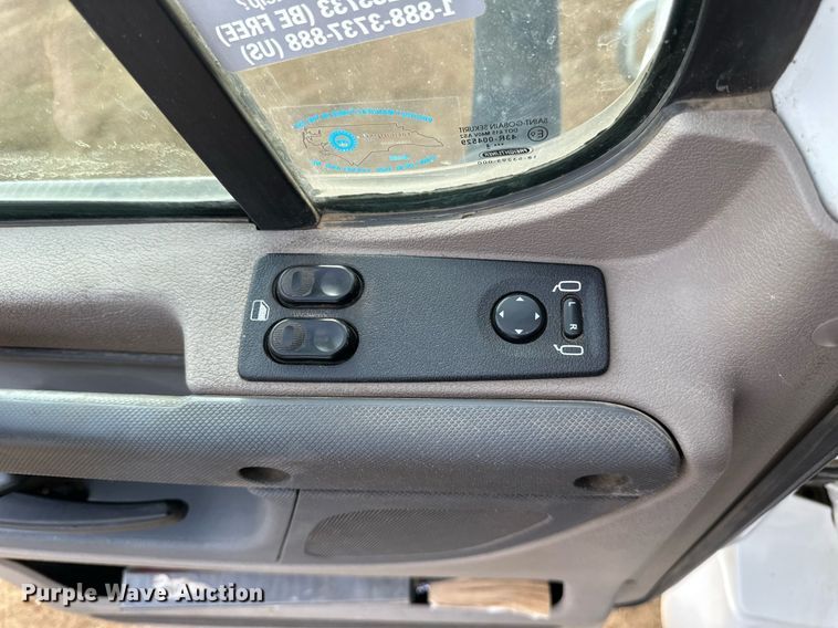 image for item DV0608 2015 Freightliner Cascadia 125 semi truck