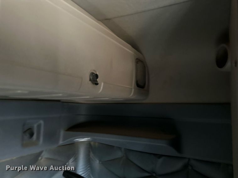 image for item DV0608 2015 Freightliner Cascadia 125 semi truck